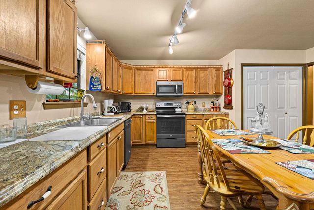 426 Private Road 7219, Jefferson, TX 75657