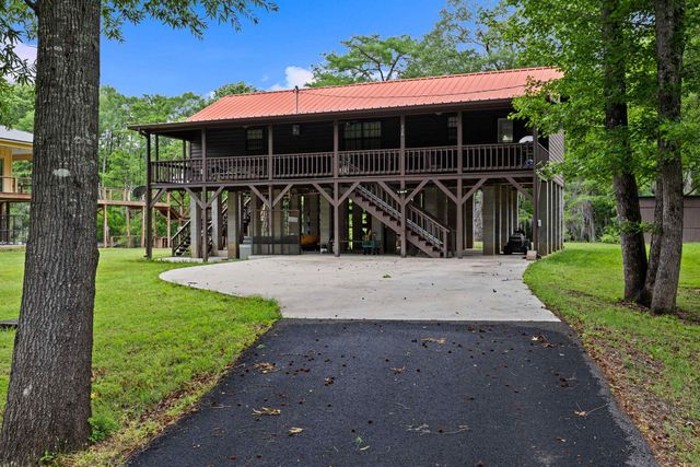 426 Private Road 7219, Jefferson, TX 75657
