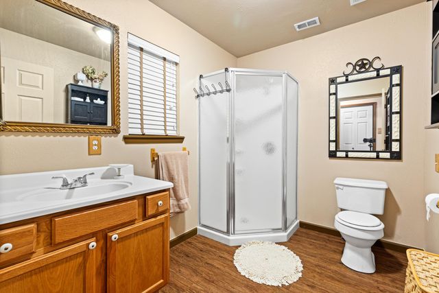 426 Private Road 7219, Jefferson, TX 75657