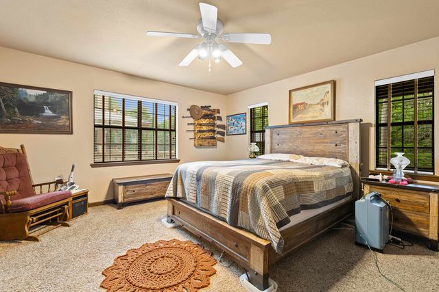 426 Private Road 7219, Jefferson, TX 75657