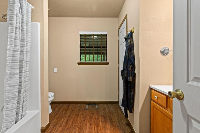 426 Private Road 7219, Jefferson, TX 75657