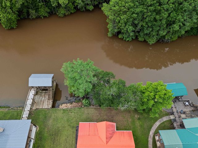 426 Private Road 7219, Jefferson, TX 75657