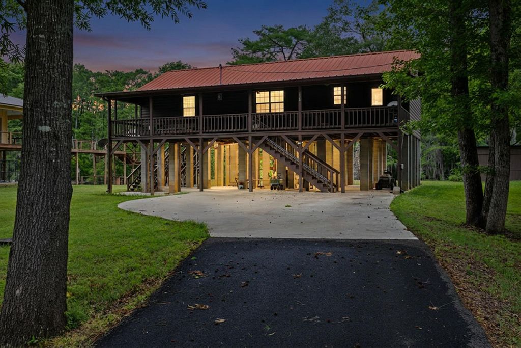 426 Private Road 7219, Jefferson, TX 75657