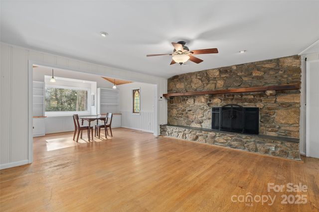 233 Rolling Drive, Waynesville, NC 28786