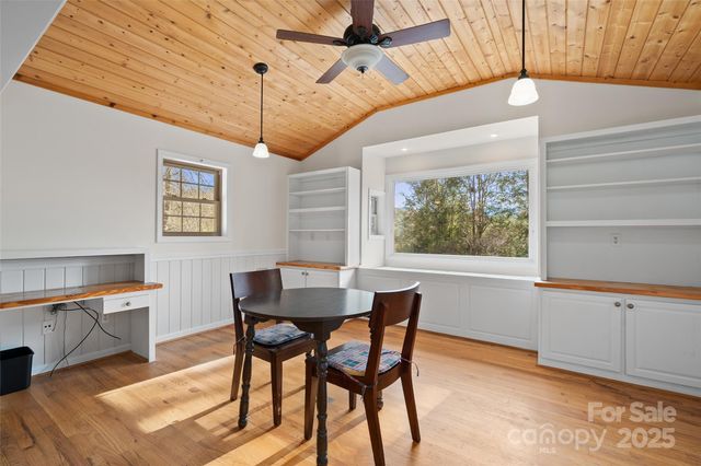 233 Rolling Drive, Waynesville, NC 28786