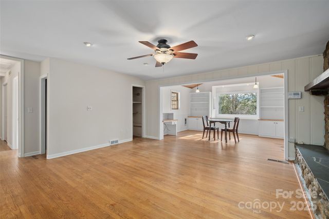 233 Rolling Drive, Waynesville, NC 28786