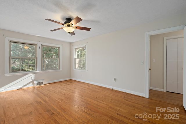 233 Rolling Drive, Waynesville, NC 28786