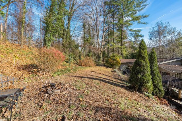 233 Rolling Drive, Waynesville, NC 28786