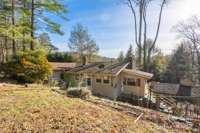 233 Rolling Drive, Waynesville, NC 28786