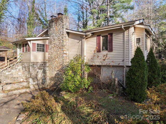 233 Rolling Drive, Waynesville, NC 28786