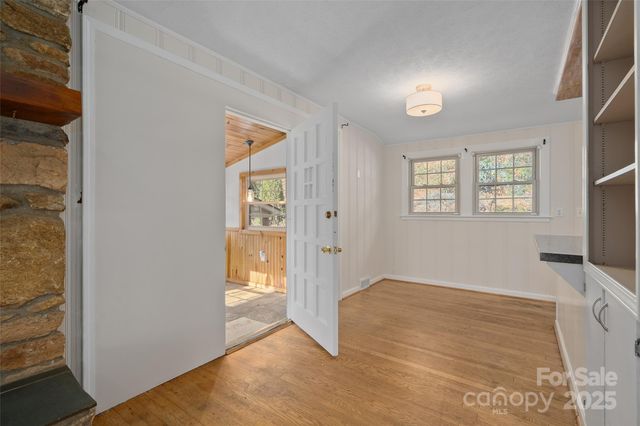 233 Rolling Drive, Waynesville, NC 28786