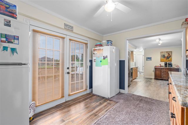 708 West Street, Stockton, MO 65785