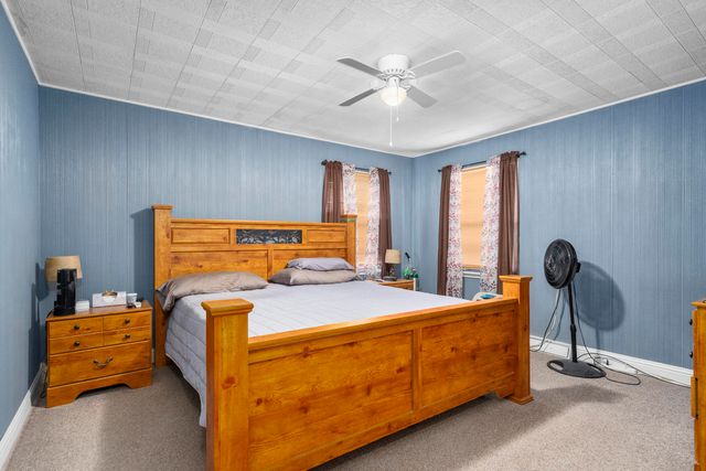 708 West Street, Stockton, MO 65785