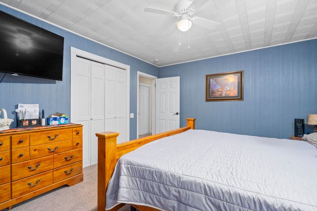 708 West Street, Stockton, MO 65785