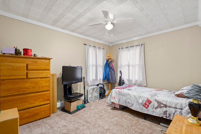 708 West Street, Stockton, MO 65785