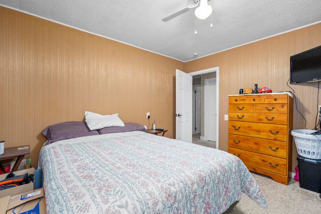 708 West Street, Stockton, MO 65785