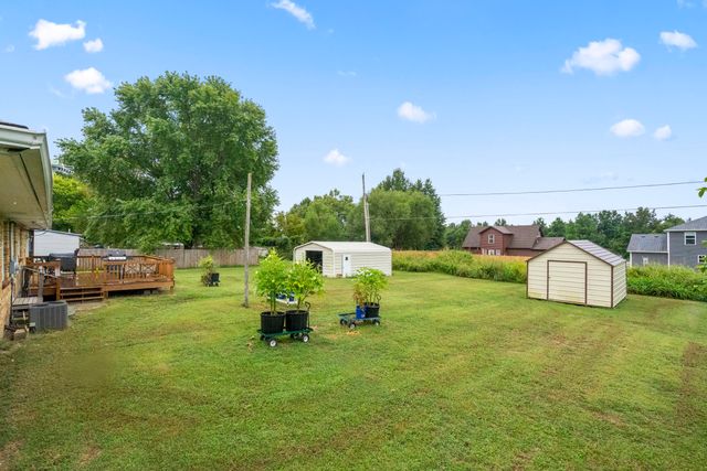 708 West Street, Stockton, MO 65785