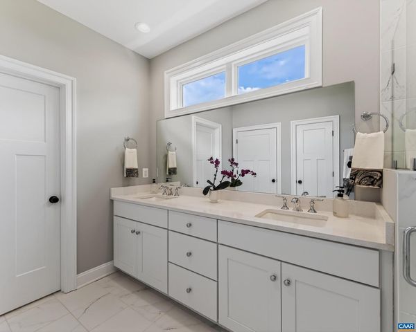 28 RED PINE DR, Zion Crossroads, VA 22942