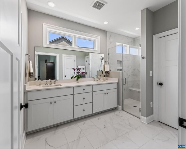 28 RED PINE DR, Zion Crossroads, VA 22942