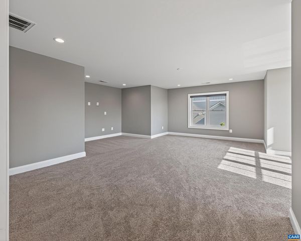 28 RED PINE DR, Zion Crossroads, VA 22942