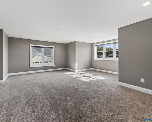 28 RED PINE DR, Zion Crossroads, VA 22942