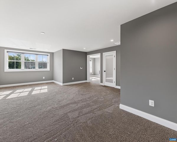 28 RED PINE DR, Zion Crossroads, VA 22942