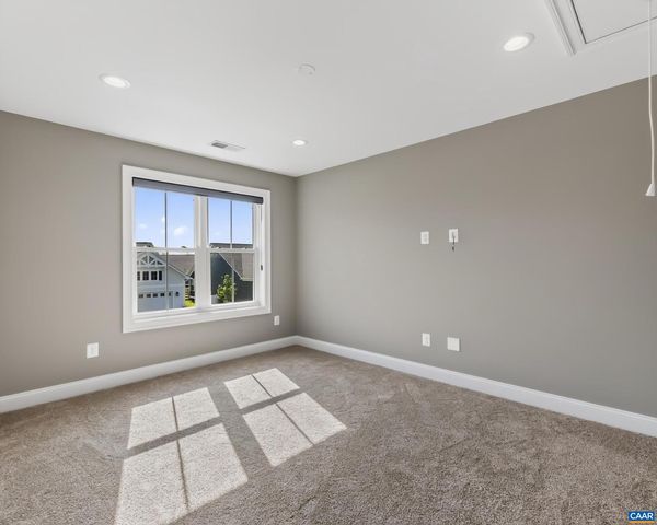 28 RED PINE DR, Zion Crossroads, VA 22942