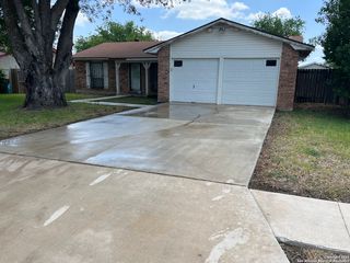 5806 Tree View, San Antonio, TX 78220
