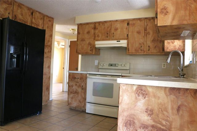 7848 RUSTY OAK DRIVE, New Port Richey, FL 34653