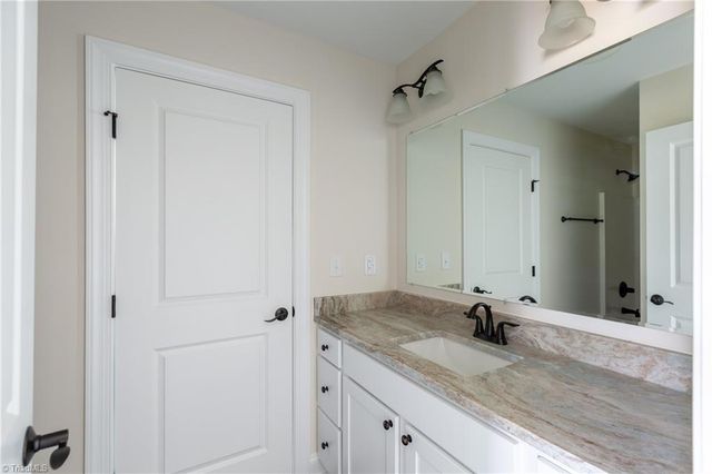 1064 S Sunset Drive, Winston-salem, NC 27103