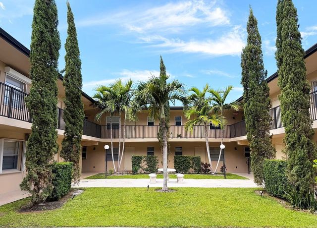 205 NE 3rd Street 104, Boynton Beach, FL 33435