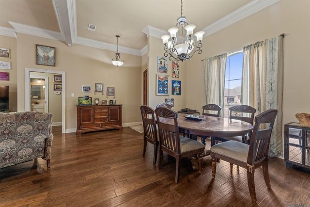 28049 Foxfire Ave, Walker, LA 70785