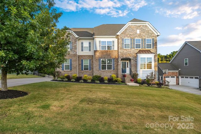 16001 Arabian Mews Lane, Charlotte, NC 28278
