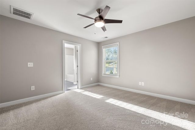 16001 Arabian Mews Lane, Charlotte, NC 28278