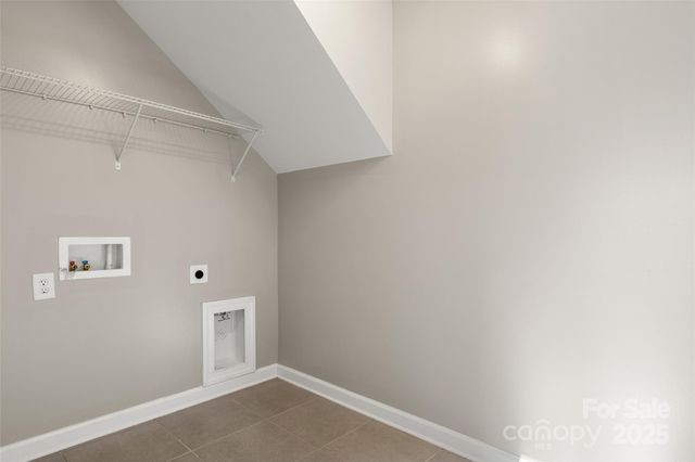 16001 Arabian Mews Lane, Charlotte, NC 28278