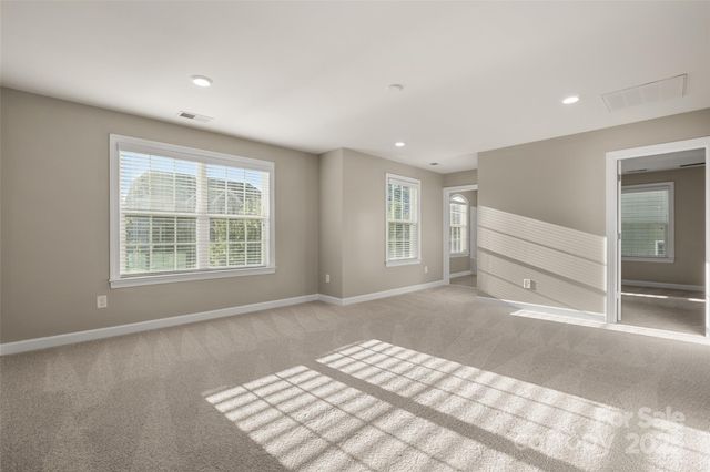 16001 Arabian Mews Lane, Charlotte, NC 28278