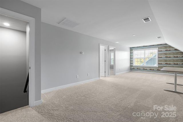 16001 Arabian Mews Lane, Charlotte, NC 28278