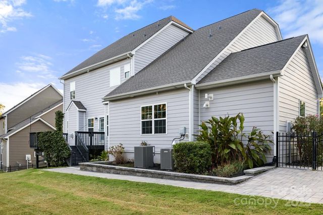 16001 Arabian Mews Lane, Charlotte, NC 28278