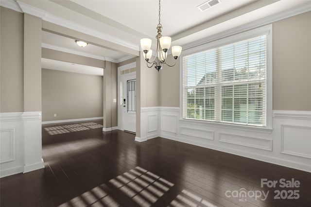 16001 Arabian Mews Lane, Charlotte, NC 28278