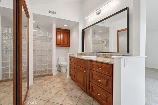 7254 Studio Road, Canoga Park, CA 91304