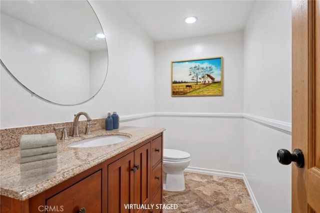 7254 Studio Road, Canoga Park, CA 91304