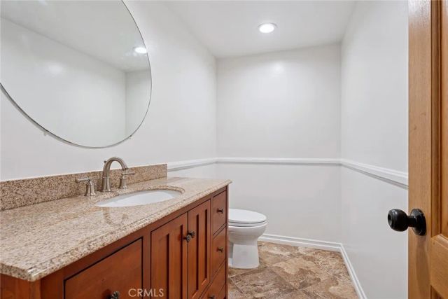7254 Studio Road, Canoga Park, CA 91304