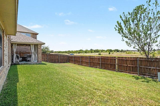 4509 Mallow Oak Drive, Fort Worth, TX 76123