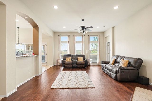 4509 Mallow Oak Drive, Fort Worth, TX 76123