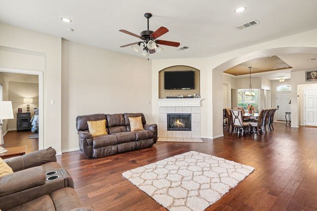 4509 Mallow Oak Drive, Fort Worth, TX 76123