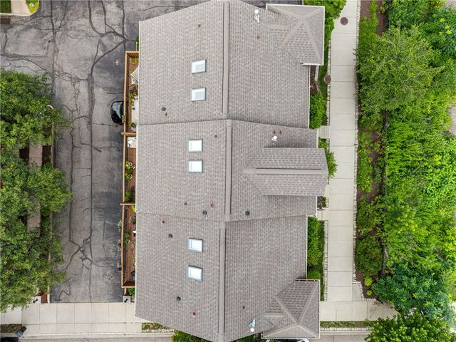 1740 S Shore Ct, South Side, PA 15203
