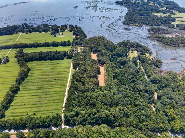 5751 Church Flats Road, Meggett, SC 29449