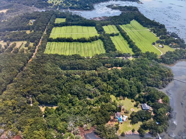 5751 Church Flats Road, Meggett, SC 29449