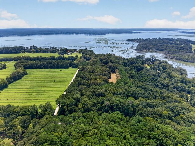 5751 Church Flats Road, Meggett, SC 29449