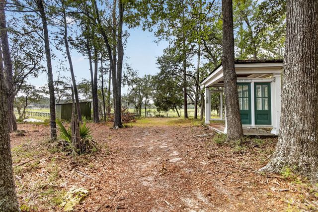 5751 Church Flats Road, Meggett, SC 29449